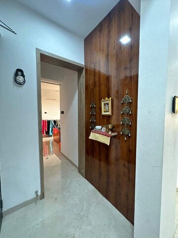 Room in 3 BHK Apartment at Jasmine Spring valley, Hadapsar – for Sale