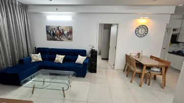 Master Bedroom in 2 BHK Apartment at Amanora Gold Towers, Hadapsar – for Sale