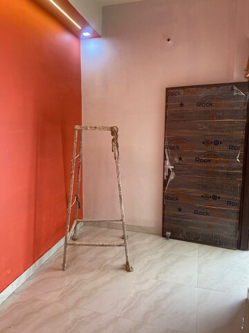 Room in 2 BHK Independent House at Jankipuram – for Sale