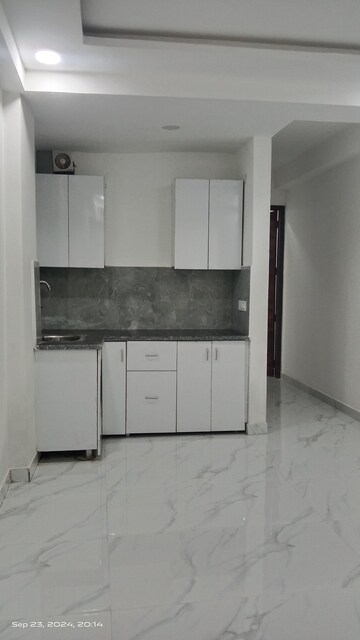 Room in 1 BHK Builder Floor at Chattarpur – for Sale