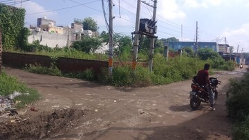  Plot For Sale in Bhopani Village