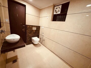 Furnished Amenities in 3 BHK Builder Floor at Green Fields Colony – for Sale