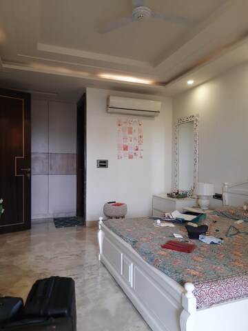 Bedroom in 4 BHK Independent House at Ansal Sushant Lok I, Sector 43 – for Sale