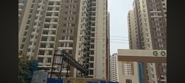 3 BHK Apartment – Exterior View View at Amrapali Golf Homes, Sector 4, Greater Noida - for Sale