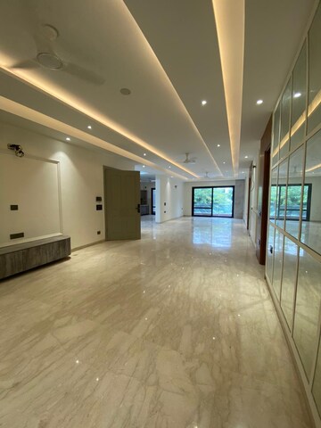 Room in 3.5 BHK Apartment at Anant Raj Estate Plots, Sector 63a – for Sale