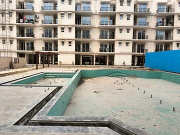 Swimming Pool in 3 BHK Apartment at Signature Global City, Sector 37d – for Sale