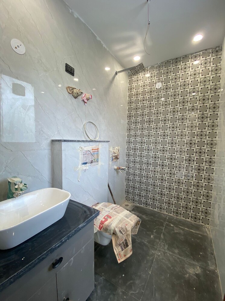 Bathroom, ansal-plaza-sector-23 3 Bedroom 1700 Sq.Ft. Builder Floor In Sector 23 Gurgaon 7599415