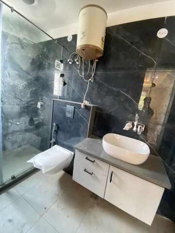 Attached Bathroom in 4 BHK Builder Floor at Ansal Plaza Sector-23, Sector 23 – for Sale
