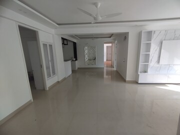 Room in 2 BHK Apartment at Signature Global Proxima, Sector 89 – for Sale