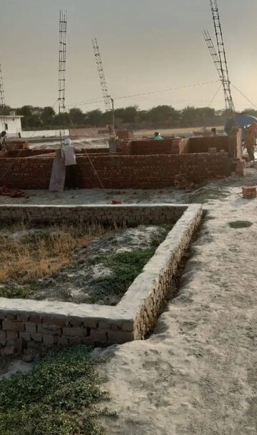  Plot For Sale in Bhopani Village