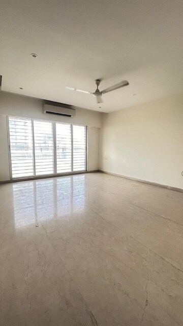 2.5 BHK Apartment For Rent in Khar West Mumbai  7599994