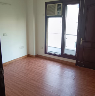 3 BHK Builder Floor For Rent in Zamrudpur Delhi  7600496