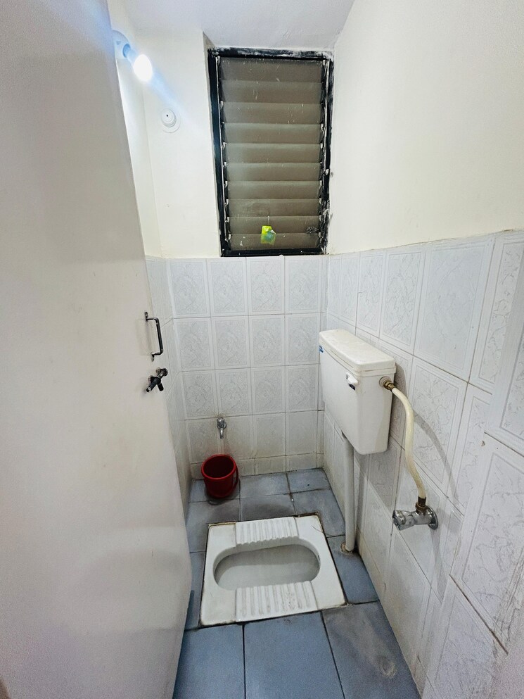 Bathroom, bramha-aangan 1 Bedroom 600 Sq.Ft. Apartment In Salunkhe Vihar Society Pune 7600478