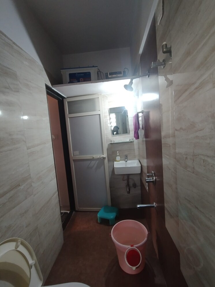 Bathroom, rdc-woods-teakwoods 1 Bedroom 500 Sq.Ft. Apartment In Ghodbunder Road Thane 7600570