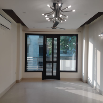 Room in 3 BHK Builder Floor at Greater Kailash Part 3 – for Sale