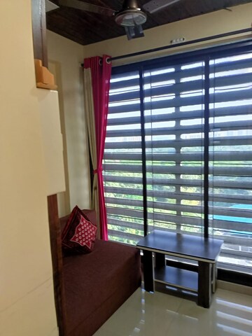 Living Room in 1.5 BHK Apartment at Thane West – for Sale