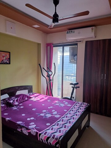 Bedroom in 1.5 BHK Apartment at Thane West – for Sale