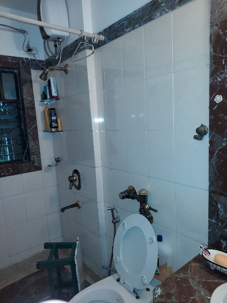 Bathroom, konark-classic 2 Bedroom 1275 Sq.Ft. Apartment In Bandra West Mumbai 7600602