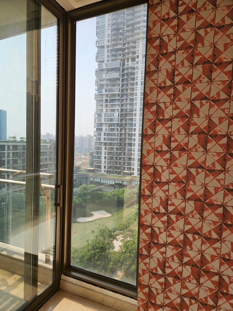 Balcony, m3m-golf-estate-fairway-west 3.5 Bedroom 3844 Sq.Ft. Apartment In Sector 65 Gurgaon 7600627