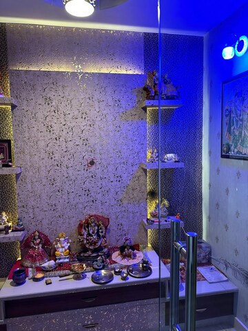 4 BHK Builder Floor – Garden View at Unitech South City II, Sector 50 - for Sale