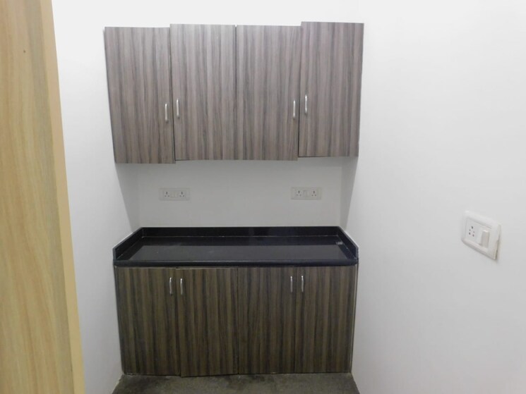 undefined, town-centre Commercial Office Space 1600 Sq.Ft. In Andheri East Mumbai 7600789