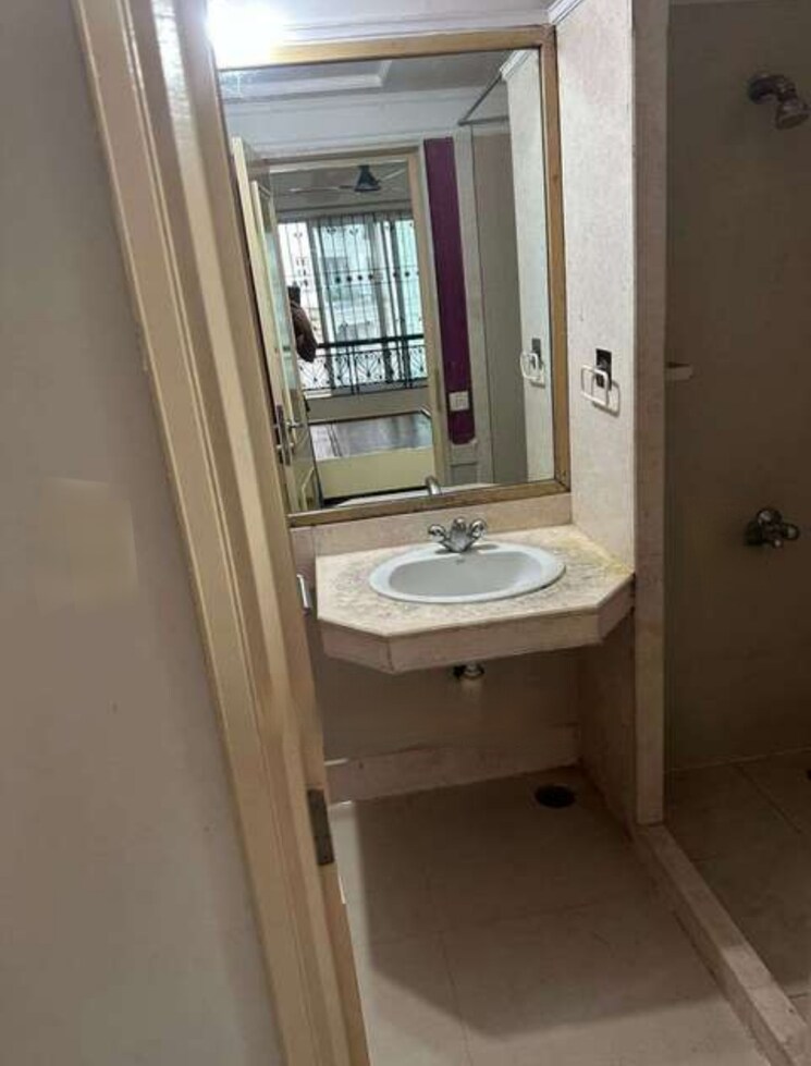 Bathroom, hiranandani-woodrose 2 Bedroom 1000 Sq.Ft. Apartment In Manpada Thane 7601088
