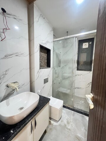 Bathroom in 4 BHK Builder Floor at Sushant Lok 2, Sector 57 – for Sale
