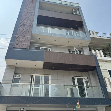 3 BHK Builder Floor For Sale in Sushant Lok ii
