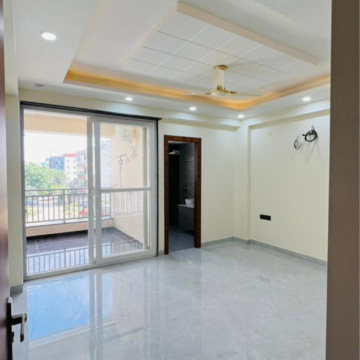 Room in 3 BHK Builder Floor at Sushant Lok 3, Sector 57 – for Sale