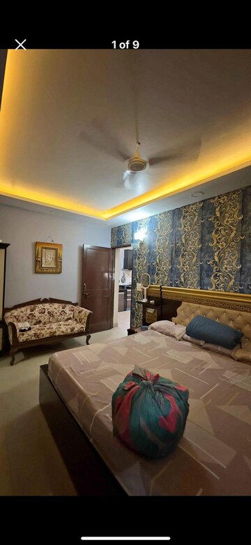 Bedroom in 3 BHK Builder Floor at Palam Vihar – for Sale