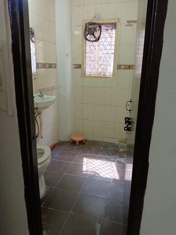 Bathroom in 1 BHK Builder Floor at Lajpat Nagar – for Rent