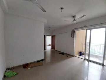 Room in 2.5 BHK Apartment at Mahagun Mywoods, Sector 16c Greater Noida – for Sale