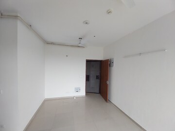 Room in 2.5 BHK Apartment at Mahagun Mywoods, Sector 16c Greater Noida – for Sale
