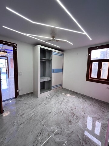 Room in 3 BHK Builder Floor at Khirki Extension – for Sale
