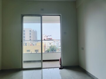 Room in 2 BHK Apartment at Shriram Vivaan Park, Pune Airport – for Rent