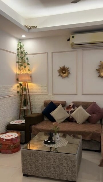 Living Room in 2.5 BHK Builder Floor at Sector 86 – for Sale