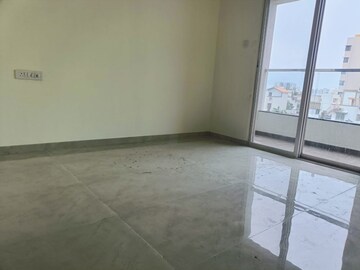 Room in 2 BHK Apartment at Shriram Vivaan Park, Pune Airport – for Rent