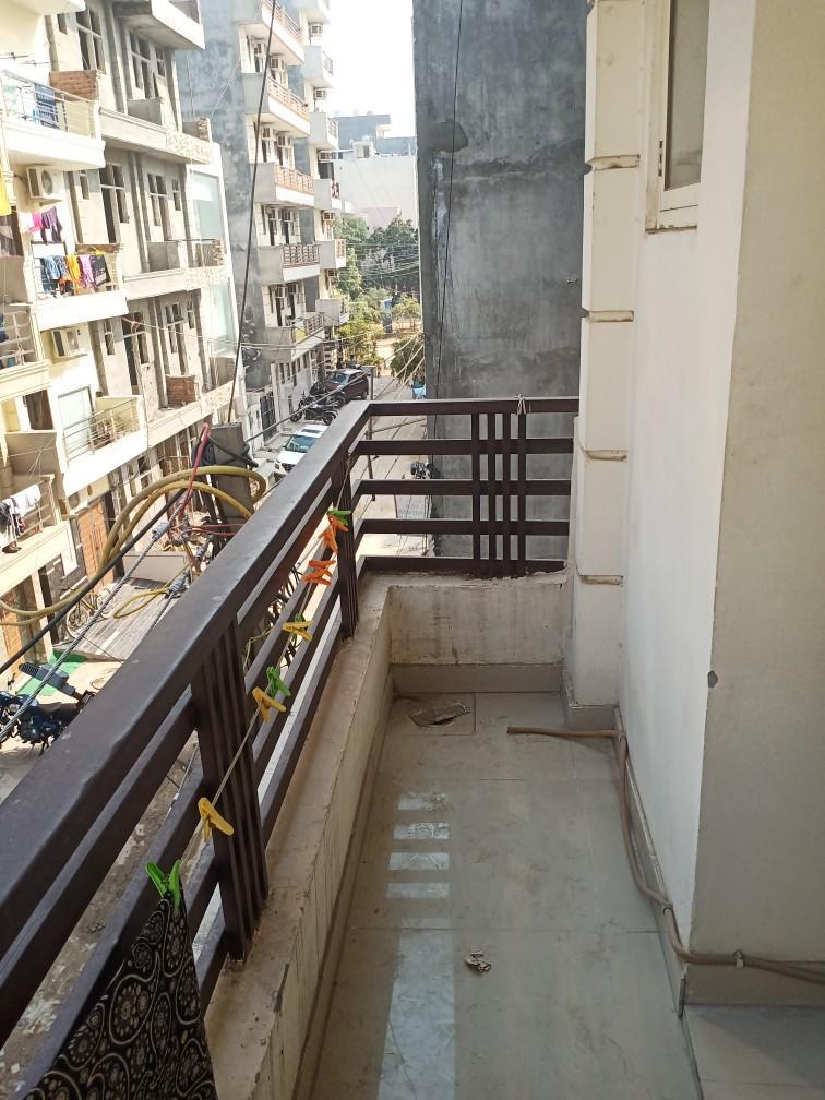 Rental 2 Bedroom 600 Sq.Ft. Builder Floor in Rohini Sector 7 Delhi 7603590