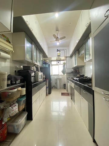 3 BHK Apartment For Rent in Highland Tower Lokhandwala Township Kandivali Mumbai  7603604