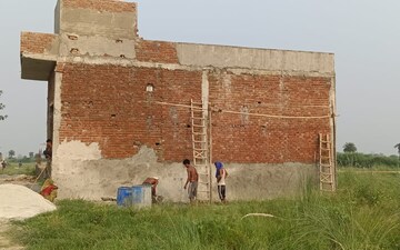 Plot For Sale in Bhopani Village