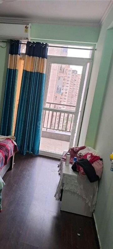 Room in 2 BHK Apartment at Divyansh Flora, Sector 16c Greater Noida – for Sale