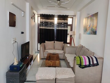 Living Room in 3 BHK Builder Floor at SS Mayfield Gardens, Sector 51 – for Sale