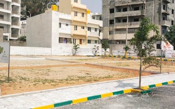 Plot For Sale in Tavarekere