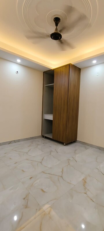Room in 3 BHK Builder Floor at Chattarpur – for Sale