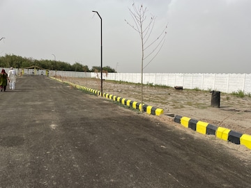 Plot For Resale in Sector 82 Noida  7604140