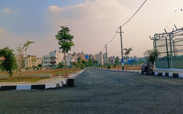 Plot For Sale in Tavarekere