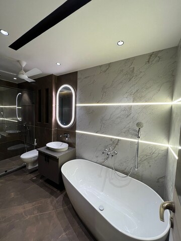 Bathroom in 3.5 BHK Apartment at Smart World The Edition, Sector 66 – for Sale