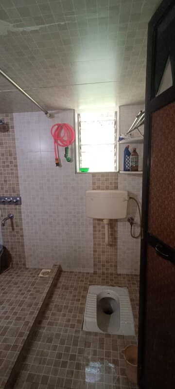 Bathroom in 3 BHK Apartment at Mulund East – for Sale