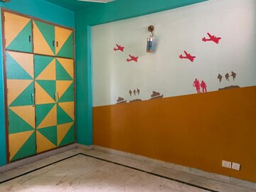 Room in 6+ BHK Independent House at Sector 20 – for Sale