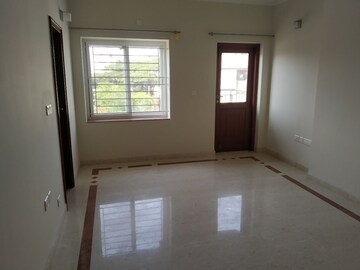Room in 3 BHK Apartment at Hm Grandeur, Frazer Town – for Rent